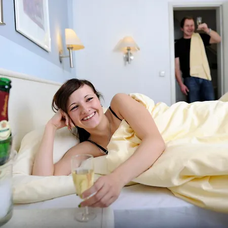 Fabrice Hotel 3*